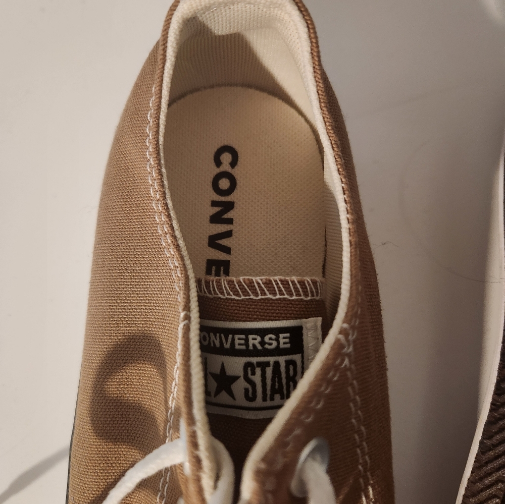 New Converse All Stars. Low. Tan color. Women's Size 9